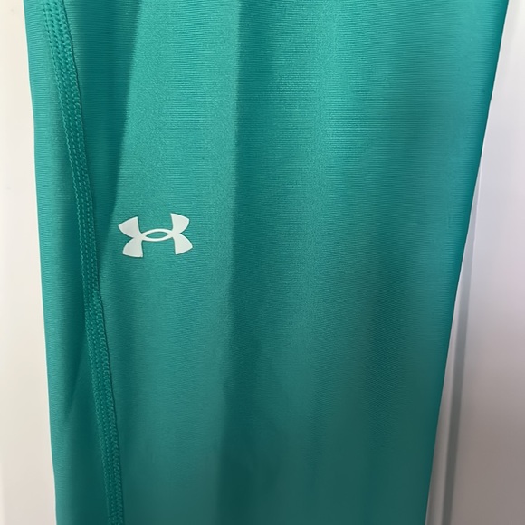 Teal under armor leggings. - Picture 2 of 2